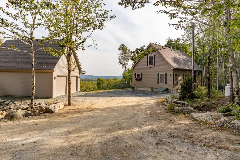 14 Old County Way Ellsworth ME 04605