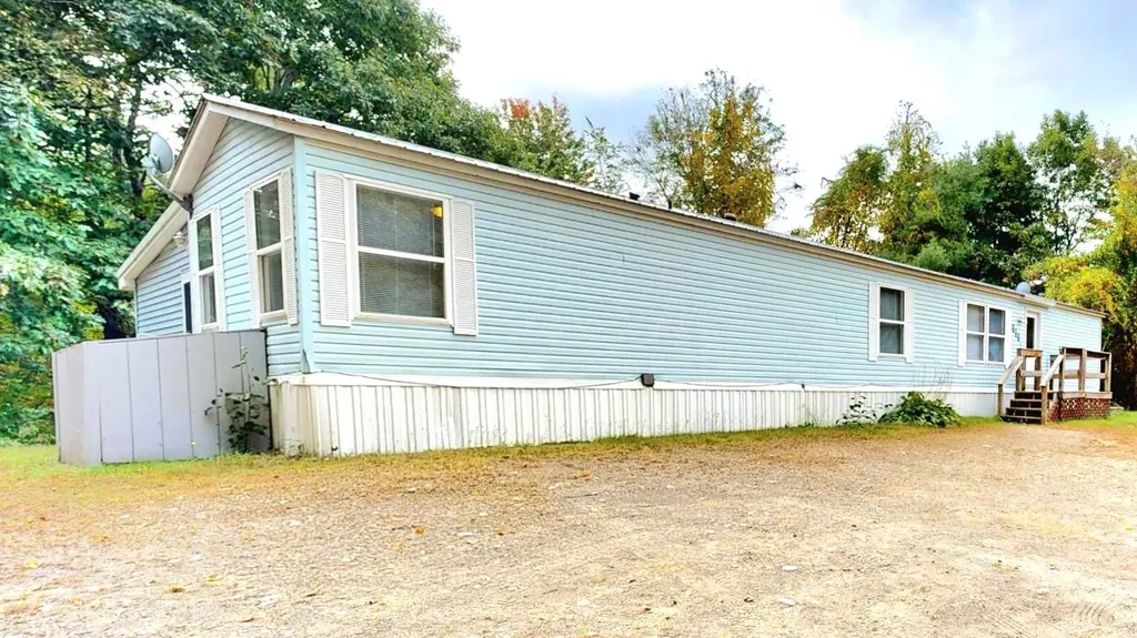 909 Ridge Road Windsor ME 04363