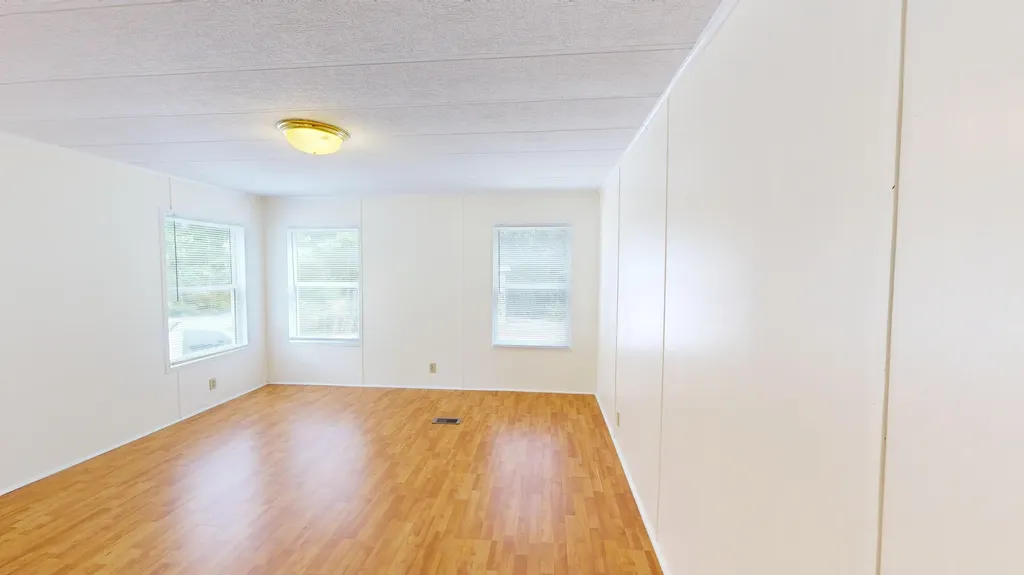 909 Ridge Road Windsor ME 04363