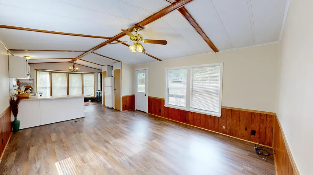 909 Ridge Road Windsor ME 04363