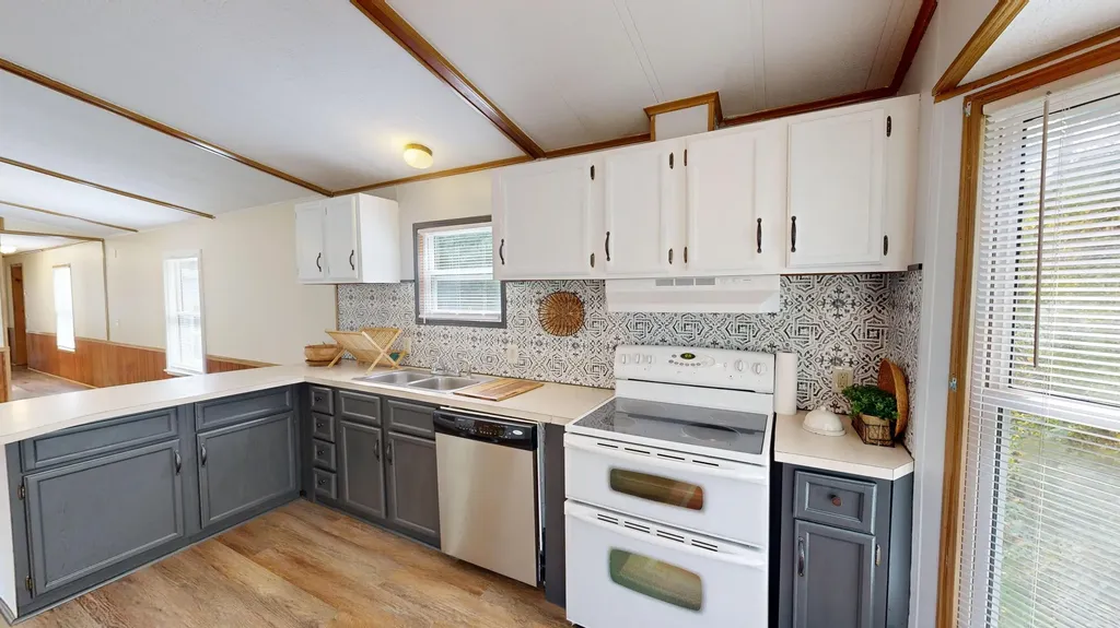 909 Ridge Road Windsor ME 04363