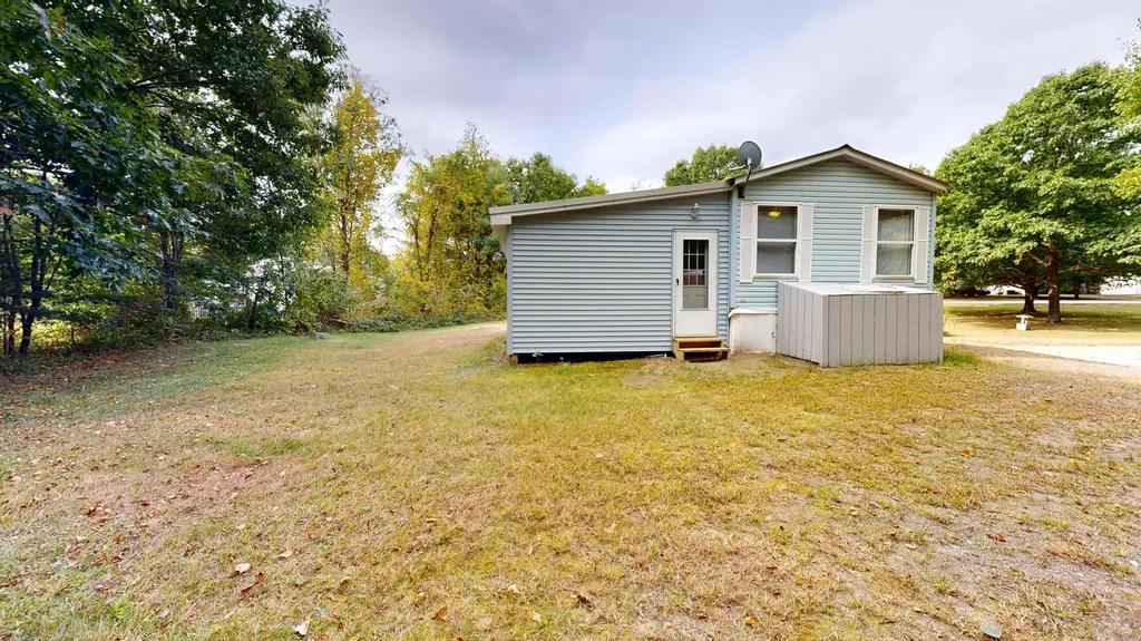 909 Ridge Road Windsor ME 04363