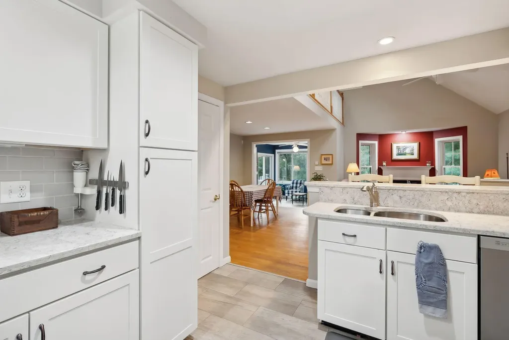 14 Stratford Place Kennebunk ME 04043