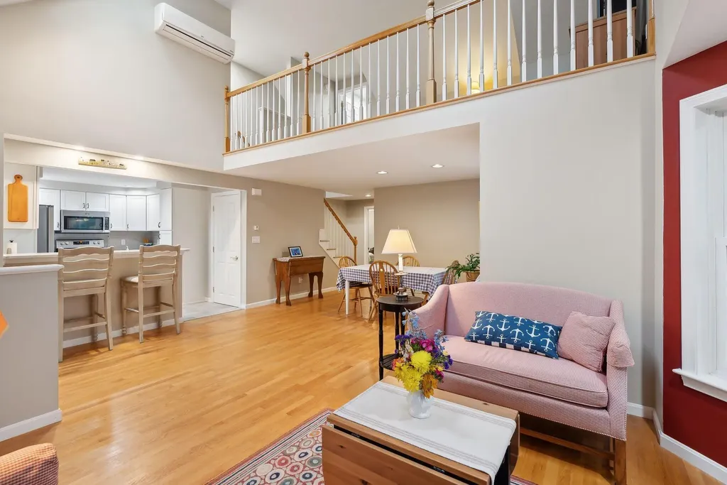 14 Stratford Place Kennebunk ME 04043