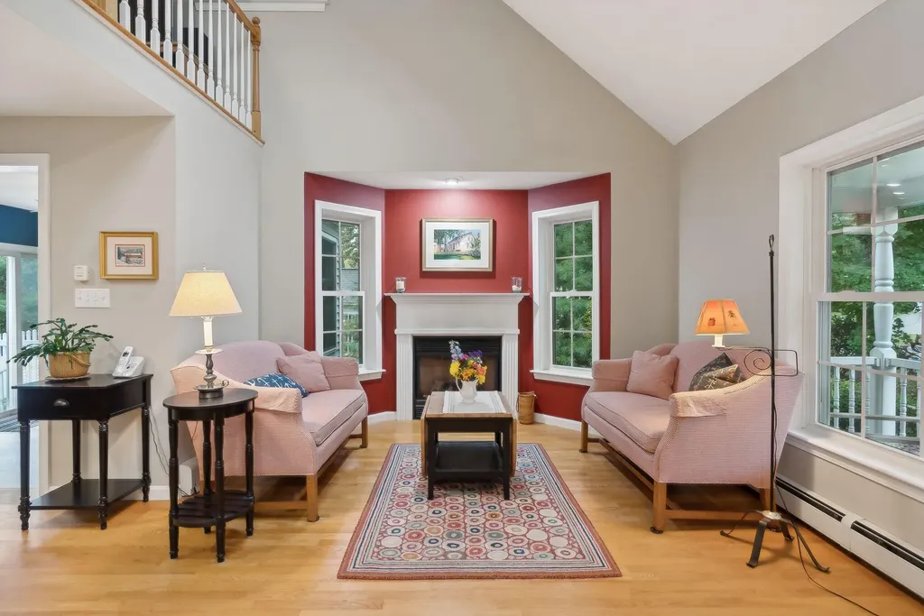 14 Stratford Place Kennebunk ME 04043