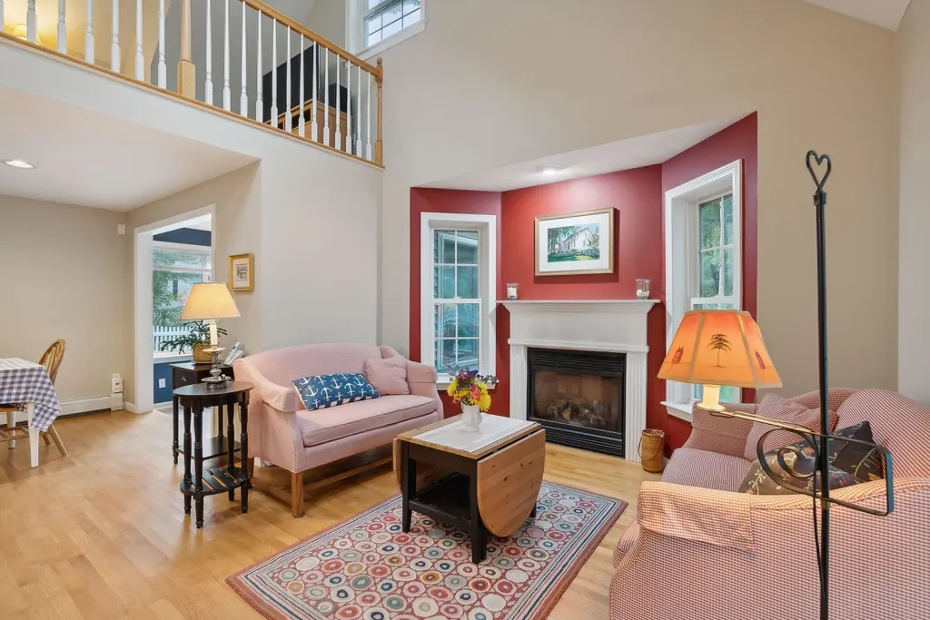14 Stratford Place Kennebunk ME 04043