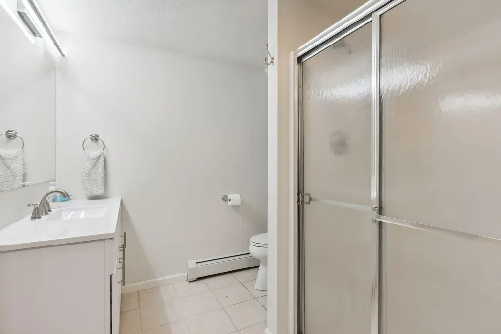 14 Stratford Place Kennebunk ME 04043