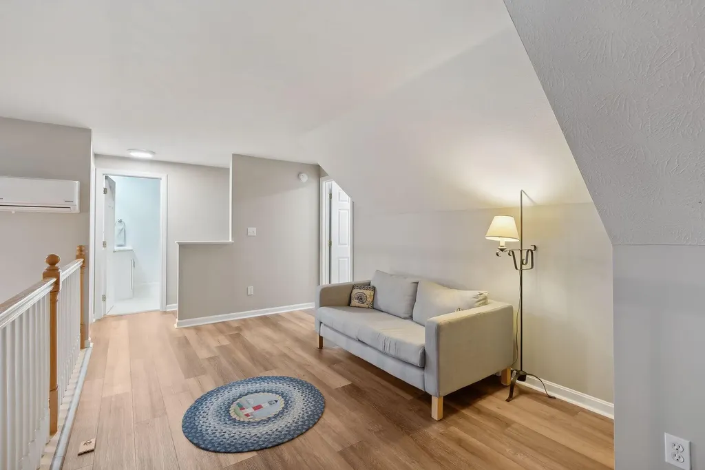 14 Stratford Place Kennebunk ME 04043