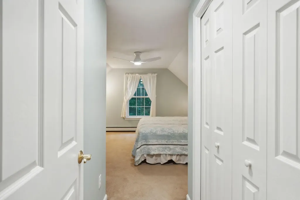 14 Stratford Place Kennebunk ME 04043