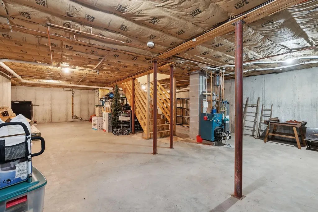 14 Stratford Place Kennebunk ME 04043