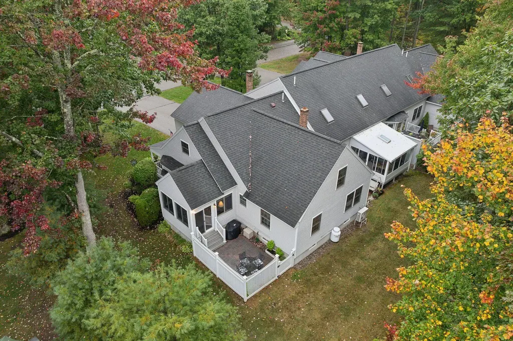 14 Stratford Place Kennebunk ME 04043