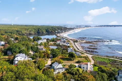 20 Lily Pond Avenue Biddeford ME 04005