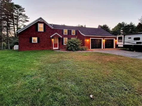 4 Boulder Drive Auburn ME 04210
