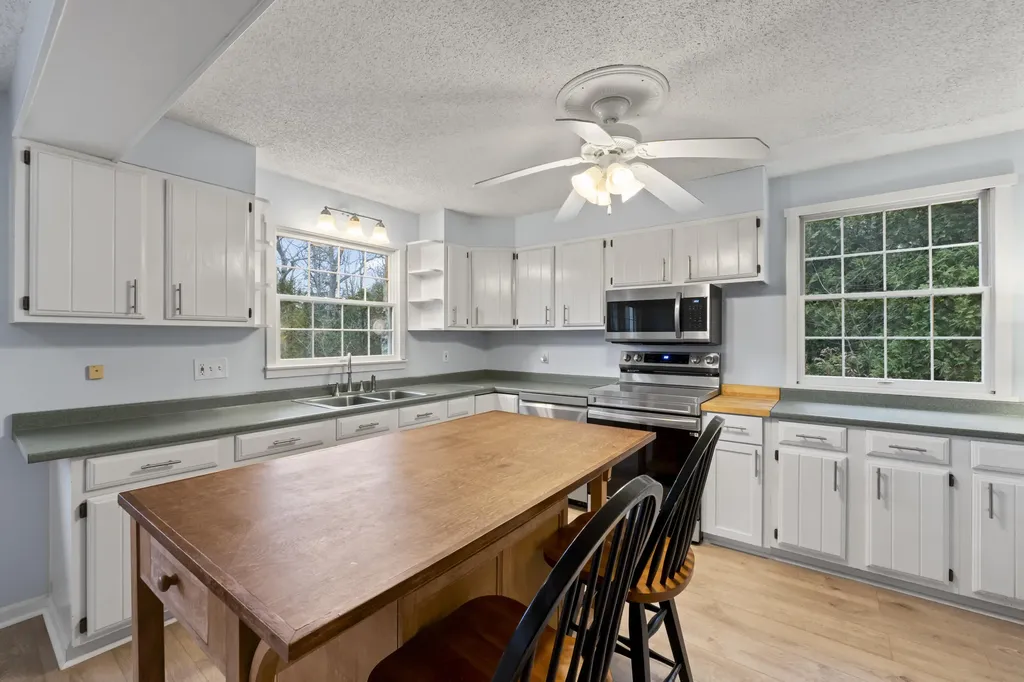 508 Hope Road Camden ME 04843