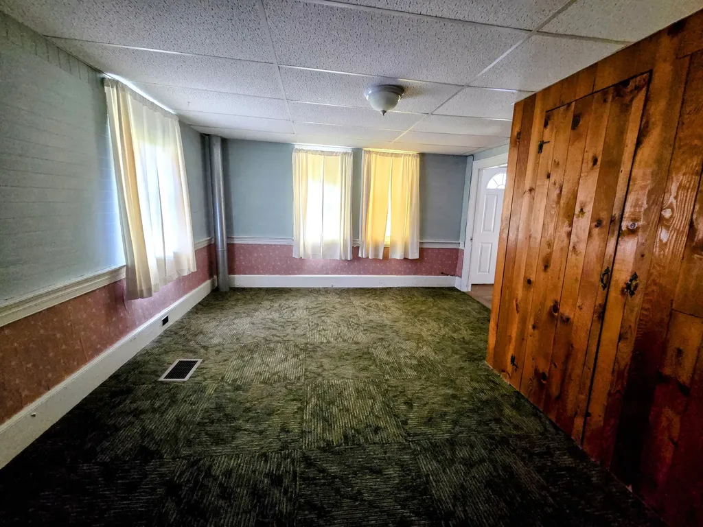 1079 Belfast Road Knox ME 04986