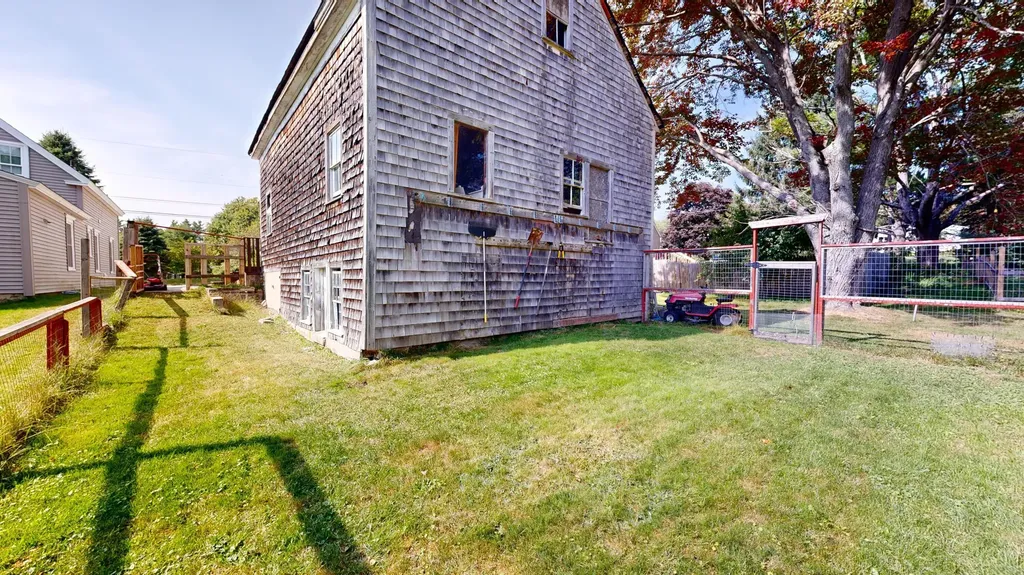 29 Park Street Lisbon ME 04250