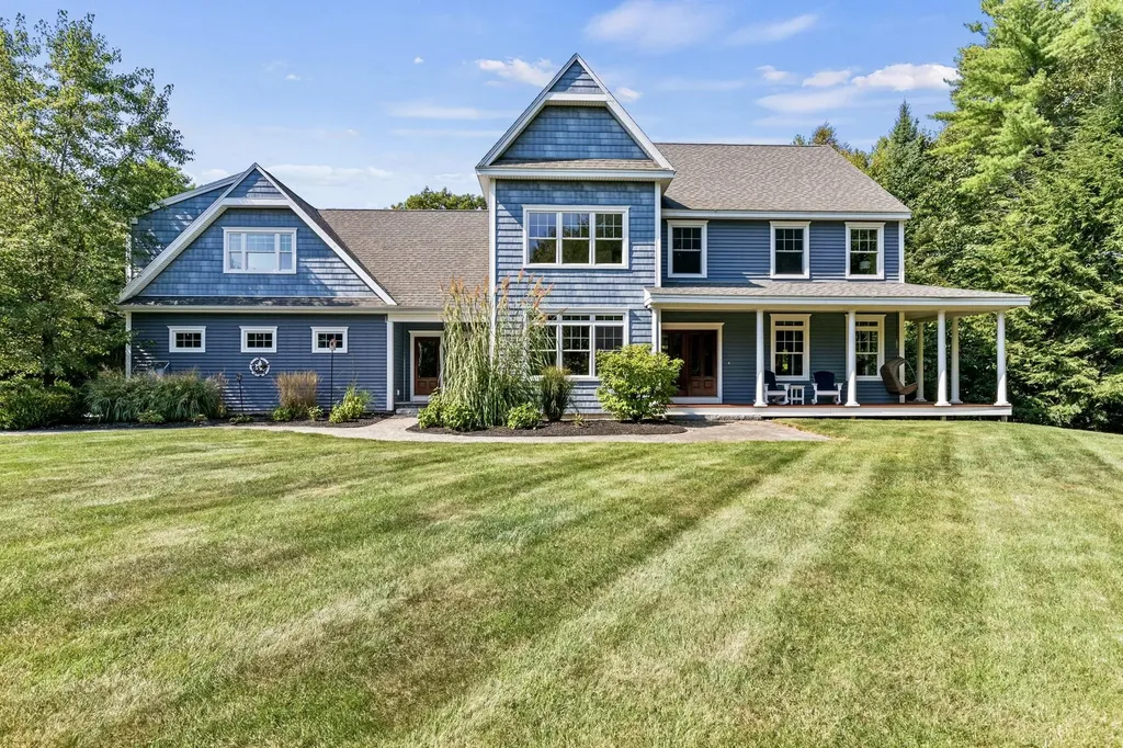 38 Freedom Road Scarborough ME 04074
