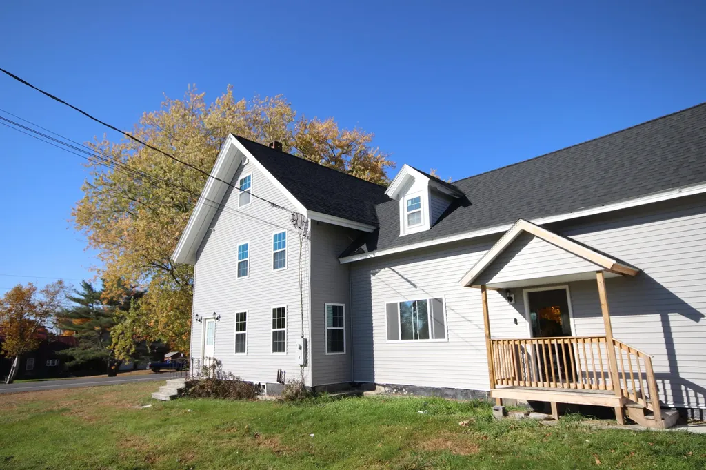 2 Getchell Corner Road Vassalboro ME 04989