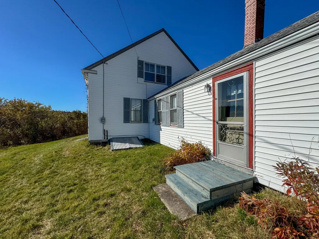 22 Getchell Lane Machias ME 04654