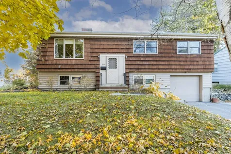 216 Bancroft Street Portland ME 04102