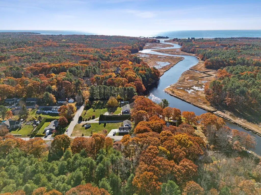 19 Ocean View Road Kennebunk ME 04043