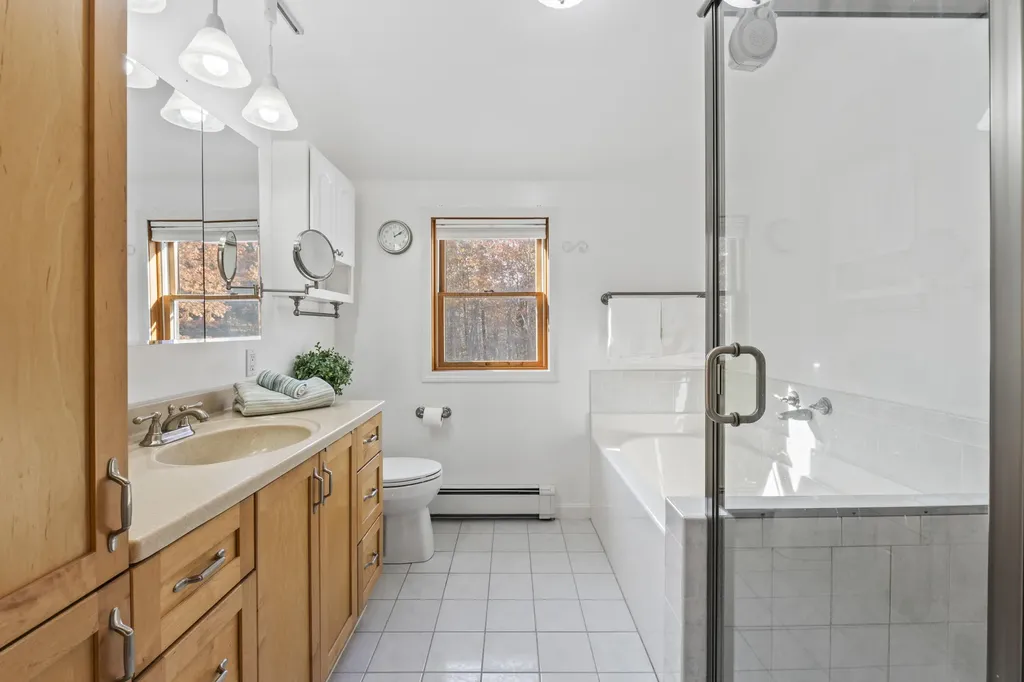 57 Deer Run Topsham ME 04086