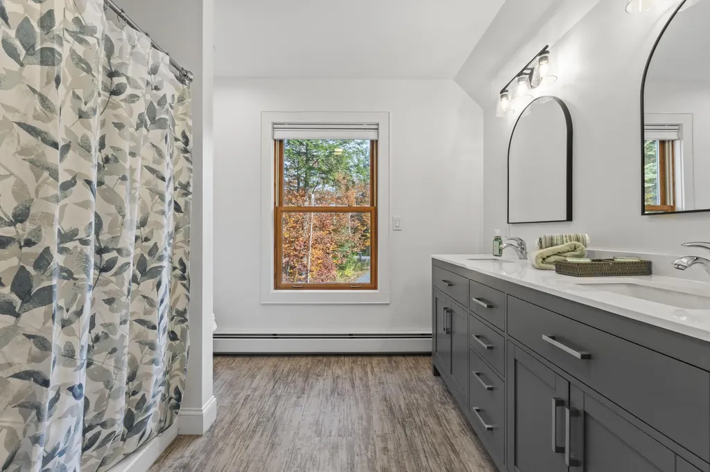 57 Deer Run Topsham ME 04086