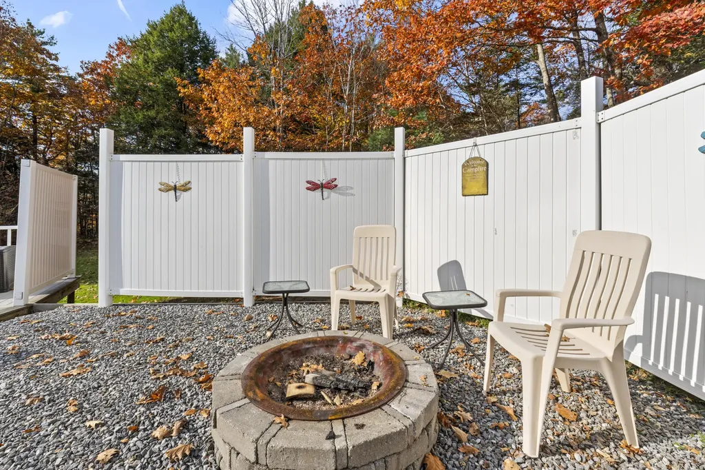 57 Deer Run Topsham ME 04086