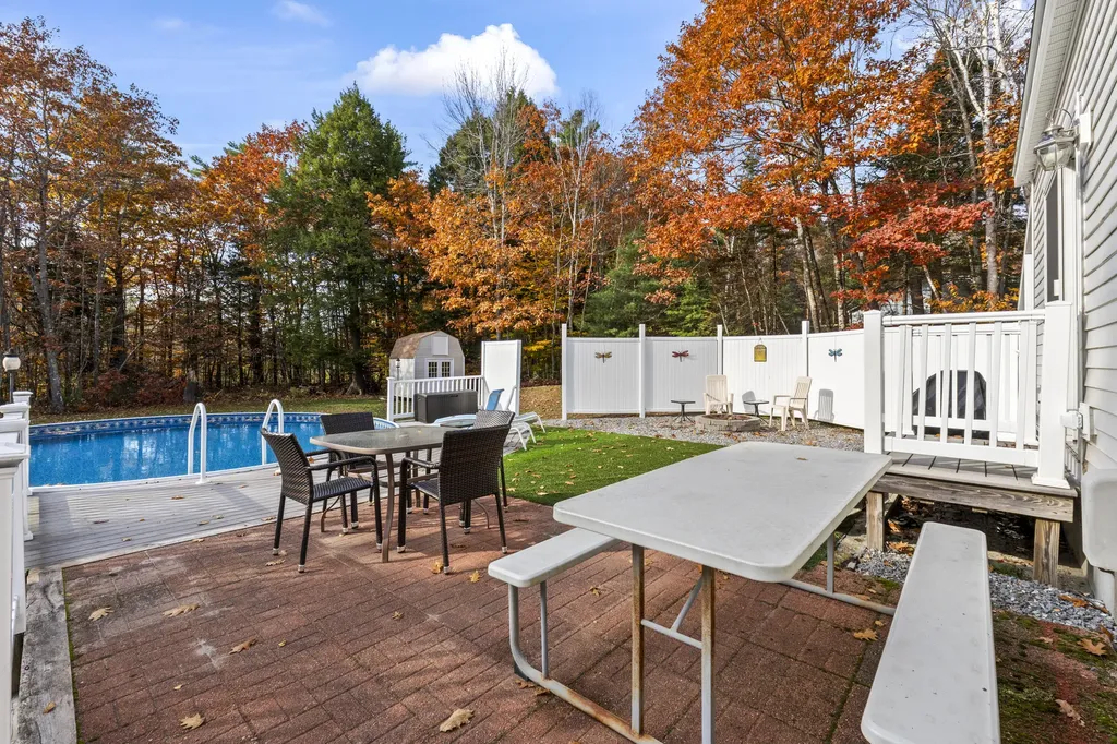 57 Deer Run Topsham ME 04086