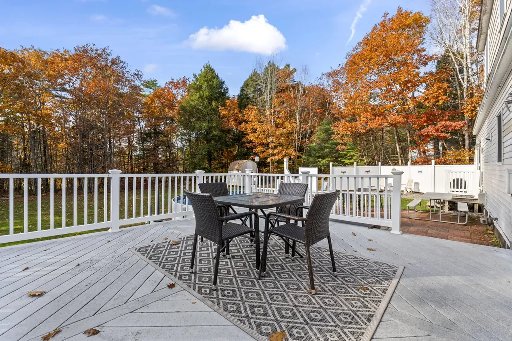 57 Deer Run Topsham ME 04086