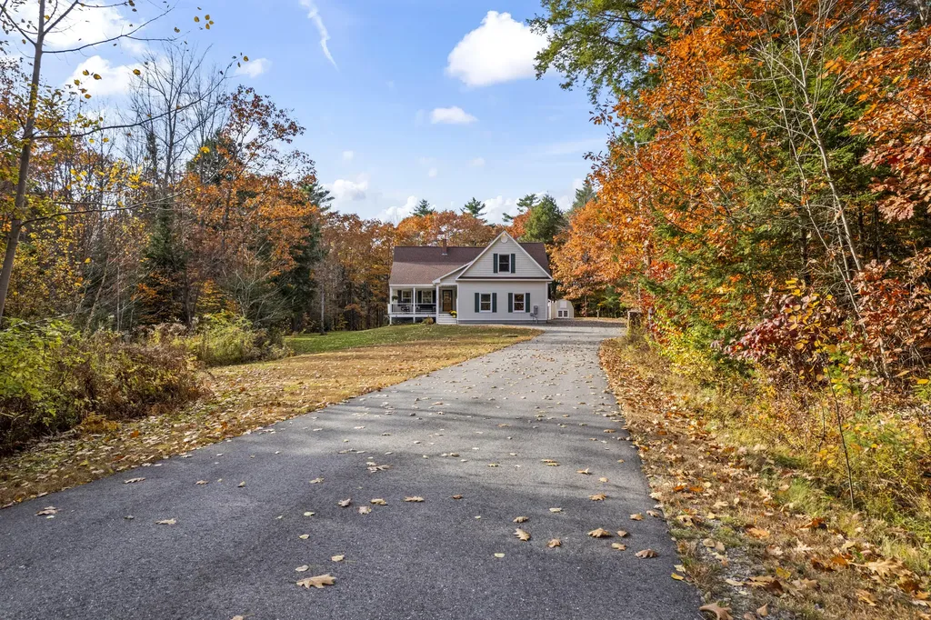 57 Deer Run Topsham ME 04086