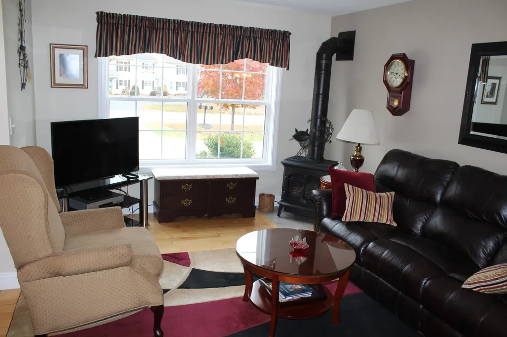 128 Kennebec Drive Farmingdale ME 04344