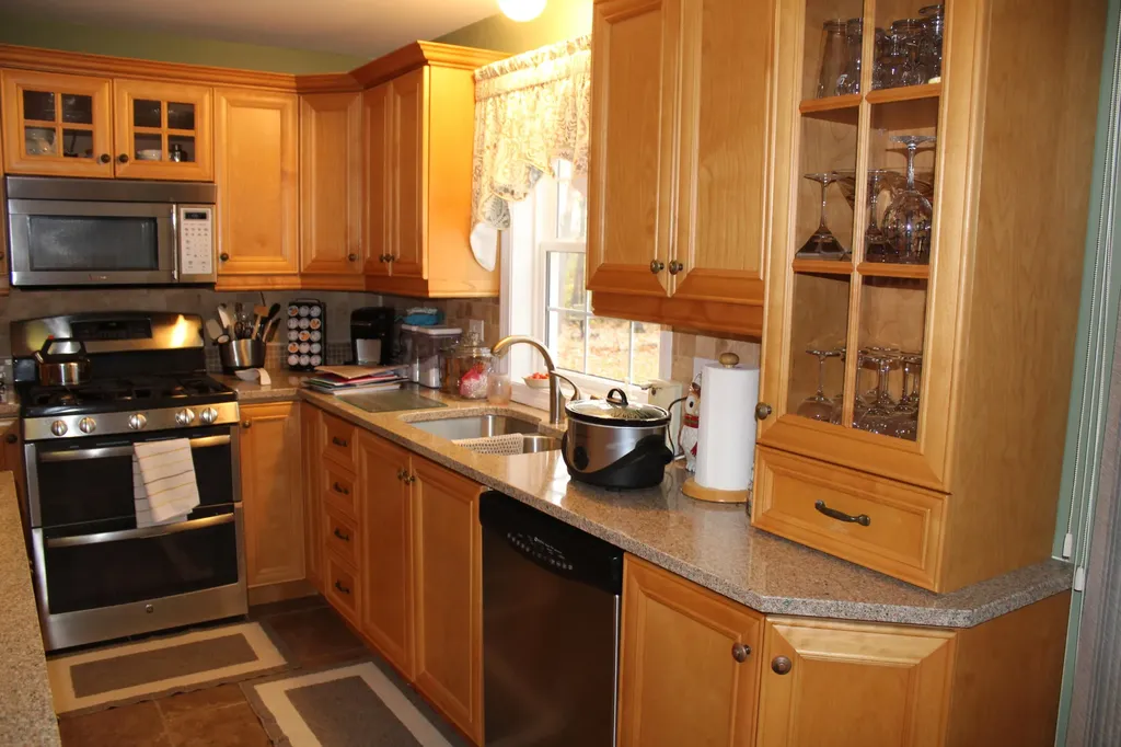 128 Kennebec Drive Farmingdale ME 04344