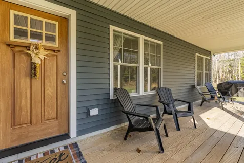 32 Nichols Drive Raymond ME 04071