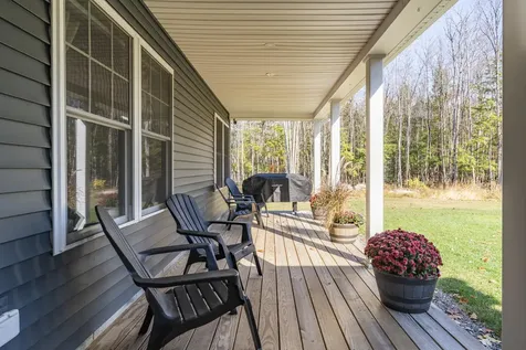32 Nichols Drive Raymond ME 04071
