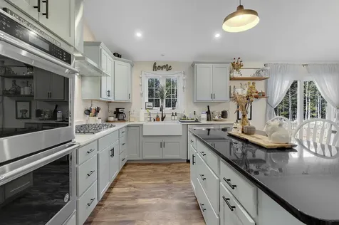 32 Nichols Drive Raymond ME 04071