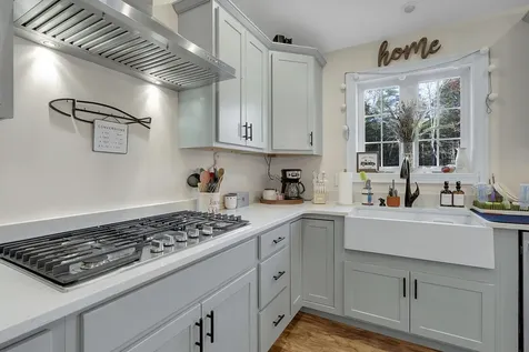 32 Nichols Drive Raymond ME 04071