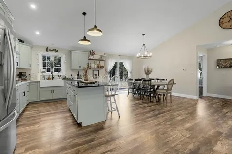 32 Nichols Drive Raymond ME 04071