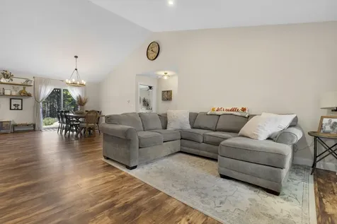 32 Nichols Drive Raymond ME 04071