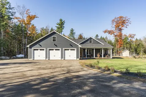 32 Nichols Drive Raymond ME 04071