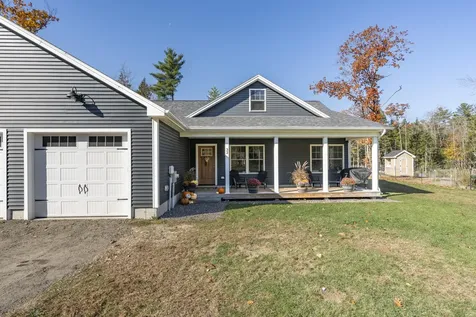 32 Nichols Drive Raymond ME 04071