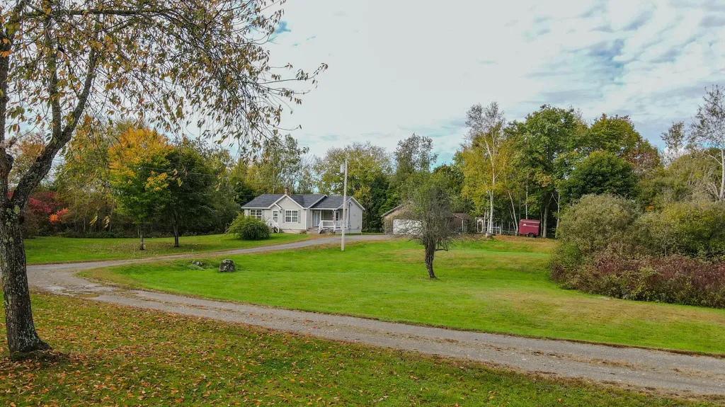 749 Western Avenue Hampden ME 04444