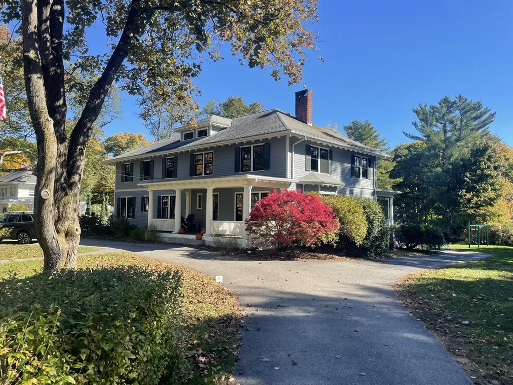 291 Foreside Road Falmouth ME 04105