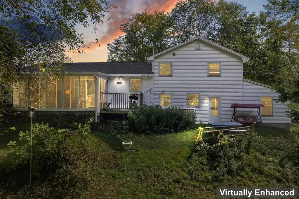 122 South Freeport Road Freeport ME 04032