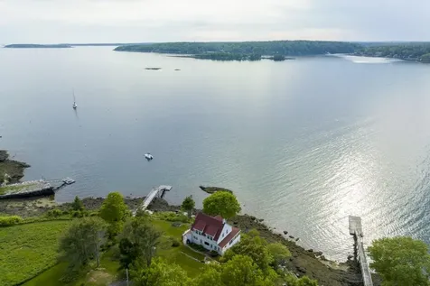 20 Old Pier Road Boothbay ME 04544