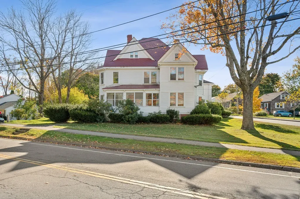 30 Pierce Street Westbrook ME 04092