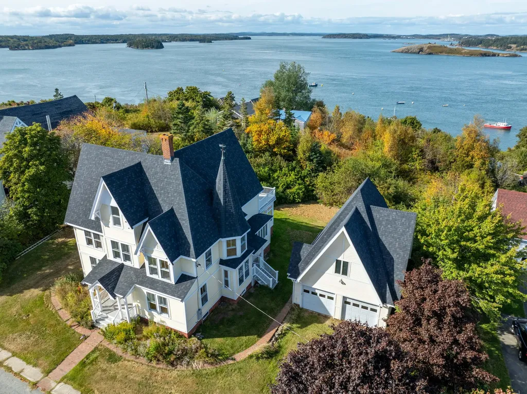 35 Main Street Lubec ME 04652