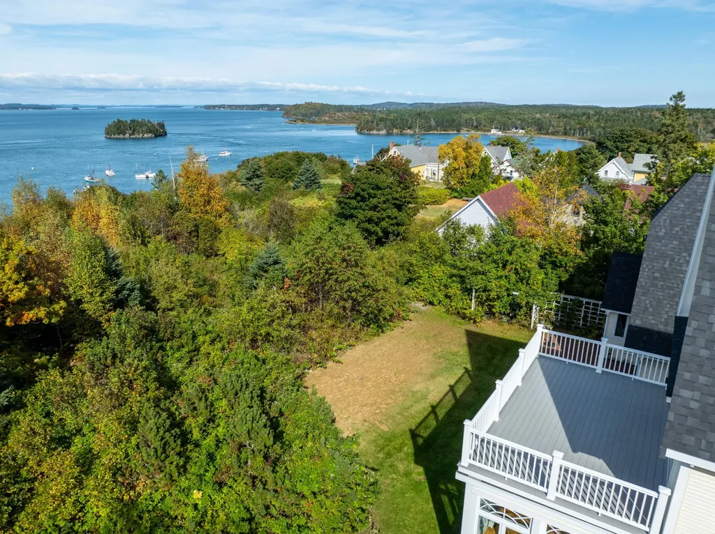 35 Main Street Lubec ME 04652