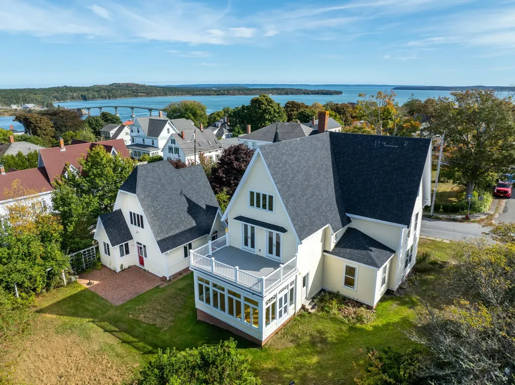 35 Main Street Lubec ME 04652