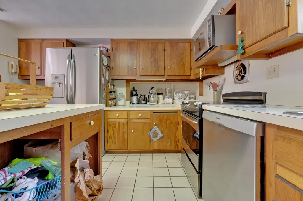 95 Blake Road Standish ME 04084